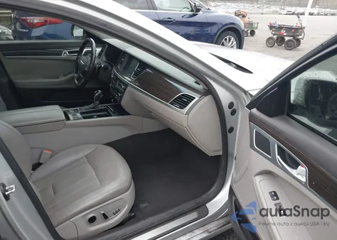 2016 Hyundai Genesis 3.8 z USA, uszkodzony, nr VIN KMHGN4JE6GU134365